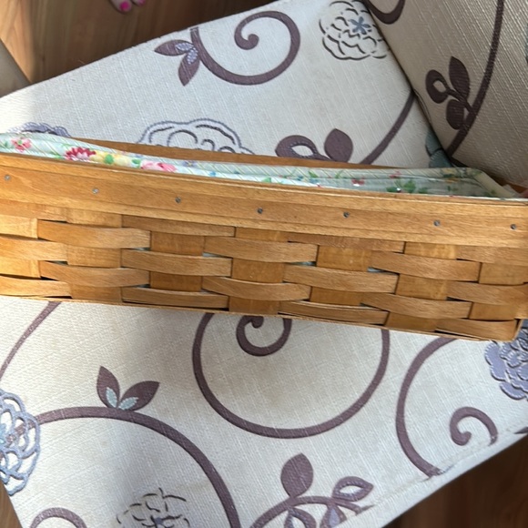 Longaberger Handmade basket - Picture 2 of 3